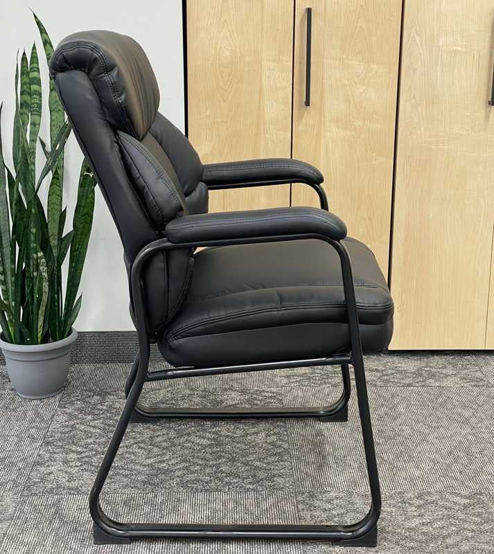 InStock Chairs Big & Tall 400 lb Capacity Bariatric Black Leather Guest Chair