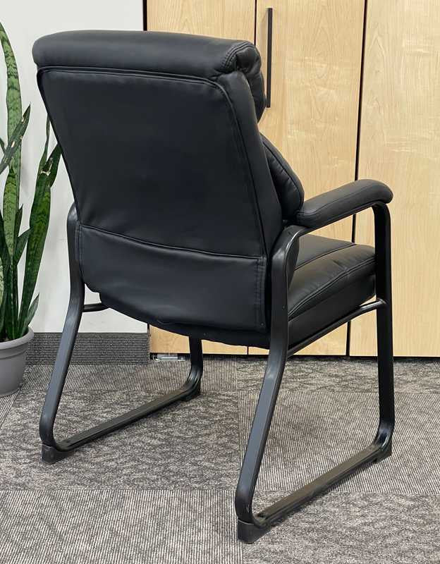 InStock Chairs Big & Tall 400 lb Capacity Bariatric Black Leather Guest Chair