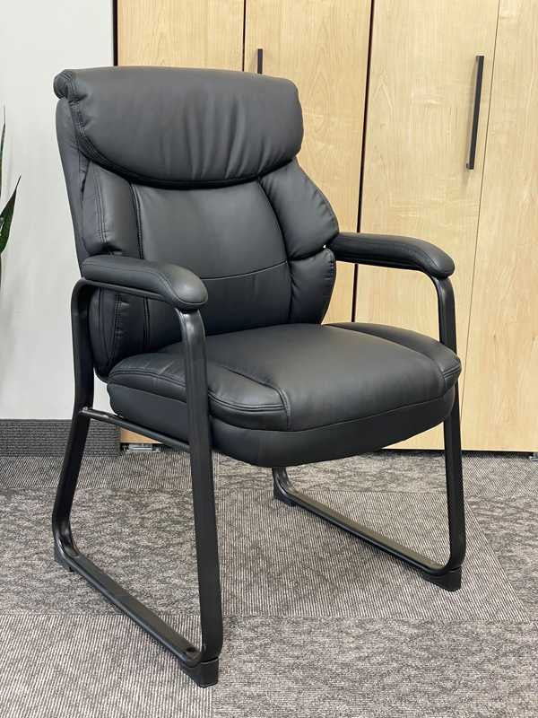 InStock Chairs Big & Tall 400 lb Capacity Bariatric Black Leather Guest Chair
